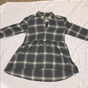 American eagle plaid button up, ruffle hem top